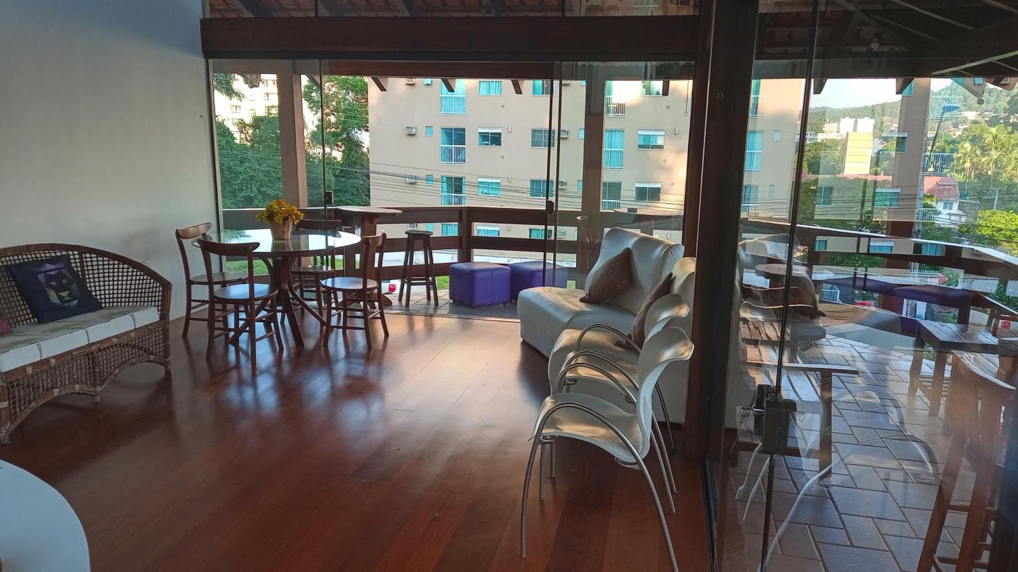 Hostel Blu *